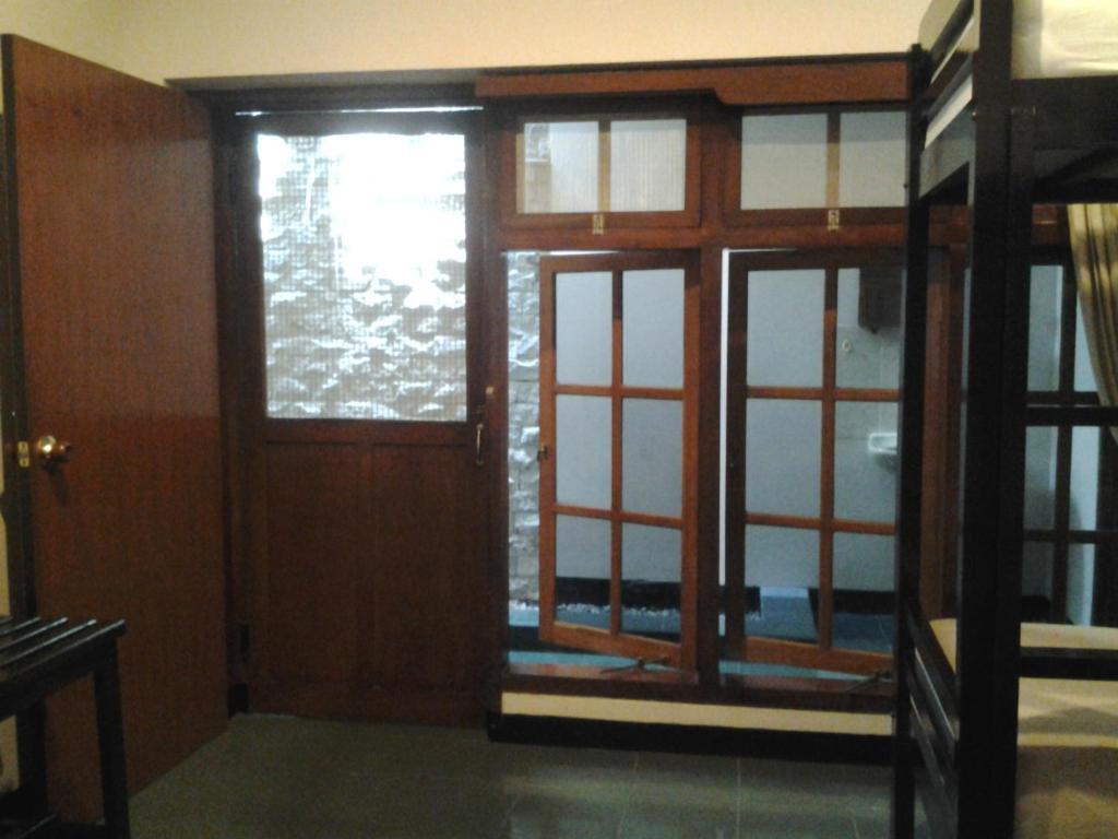 Krowi Inn Surabaya Camera foto