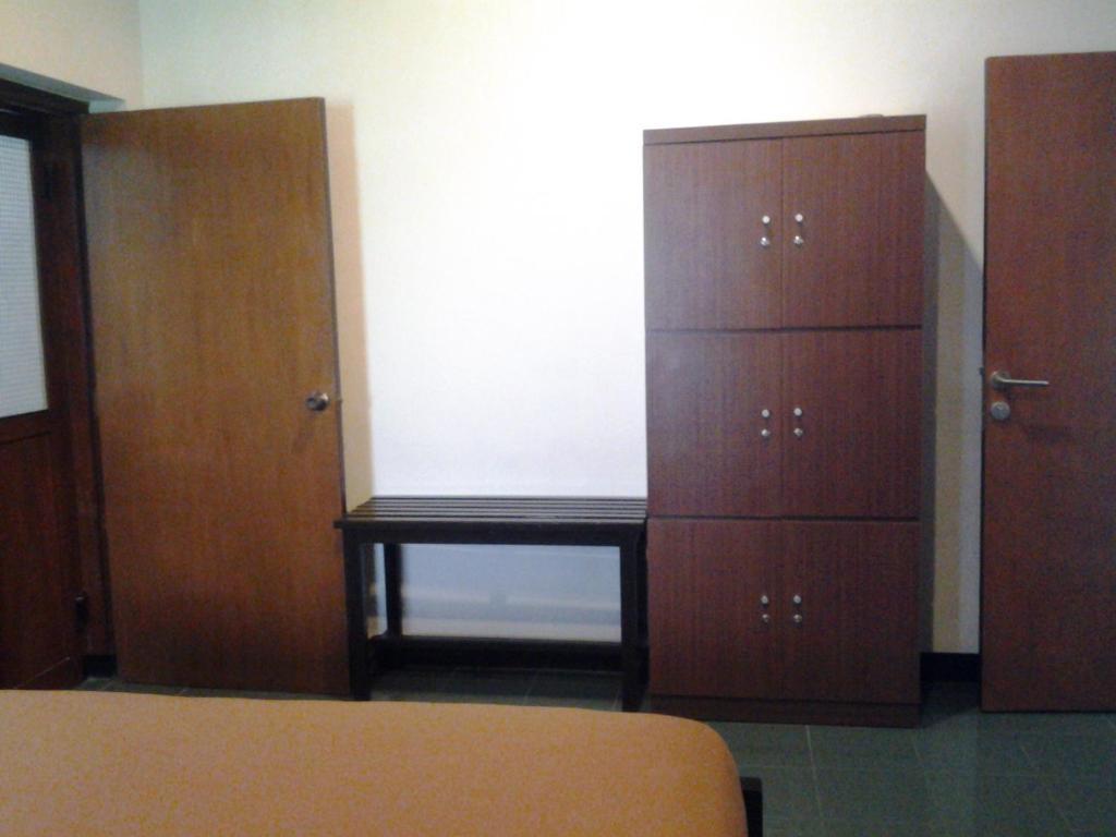 Krowi Inn Surabaya Esterno foto