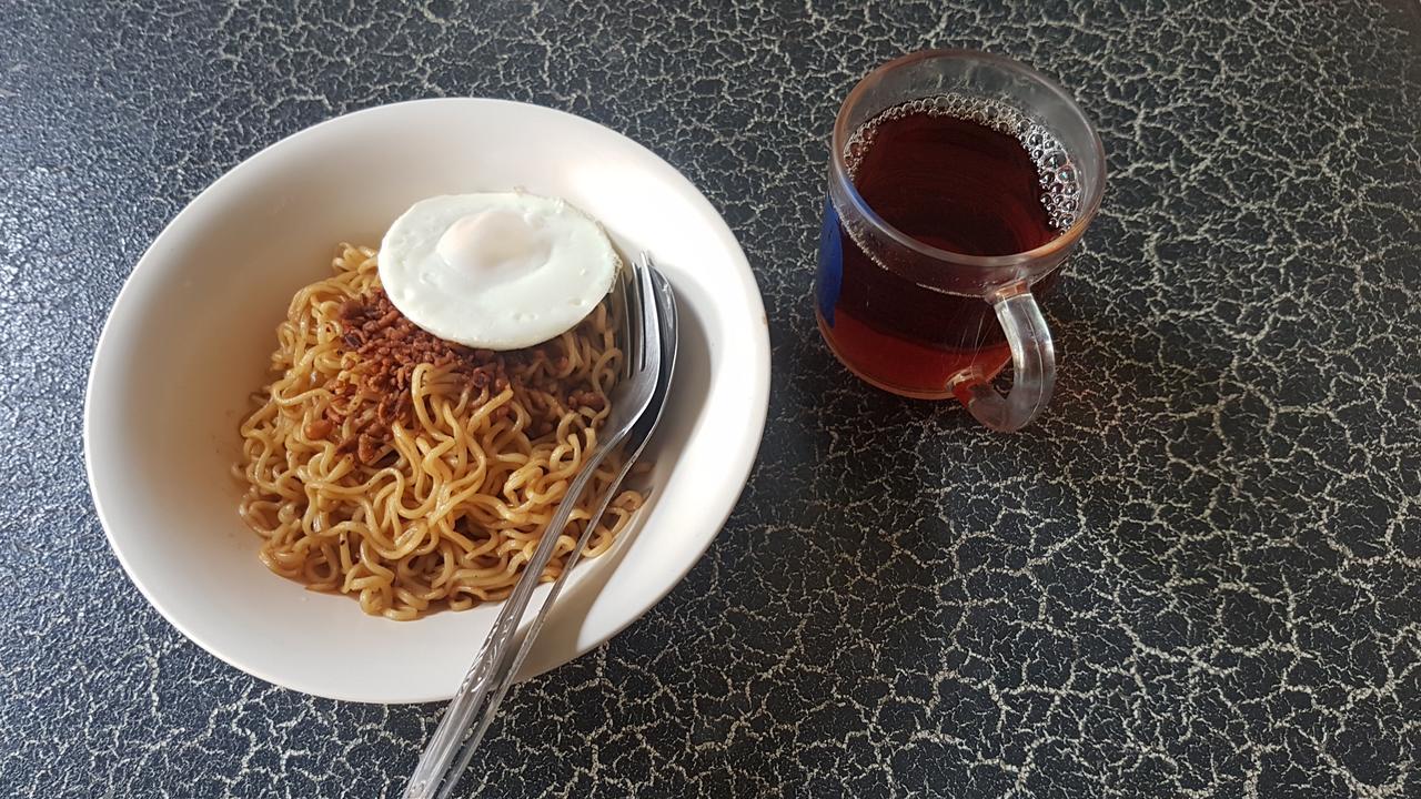 Krowi Inn Surabaya Esterno foto